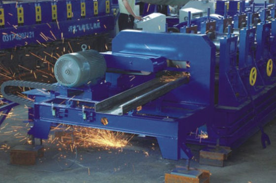 เครื่องขึ้นรูปม้วน CZ Purlin 15KW 20m / นาที 16 ขั้นตอน