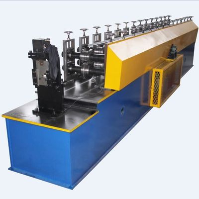 เครื่องขึ้นรูปม้วนตรง ISO 11KW เสาโครงเหล็ก