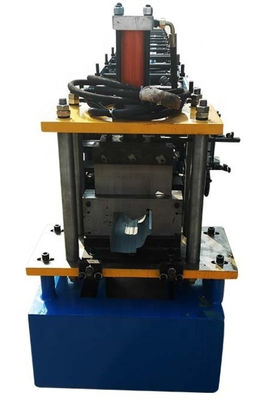 เครื่องขึ้นรูปม้วนตะเข็บยืน ISO 18m / นาทีสำหรับประตูชัตเตอร์