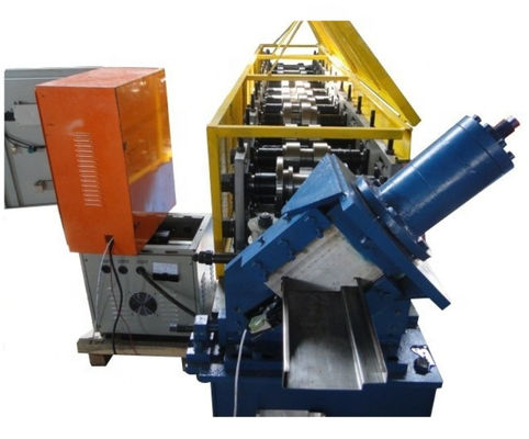 เครื่องขึ้นรูปม้วนตะเข็บยืน ISO 18m / นาทีสำหรับประตูชัตเตอร์
